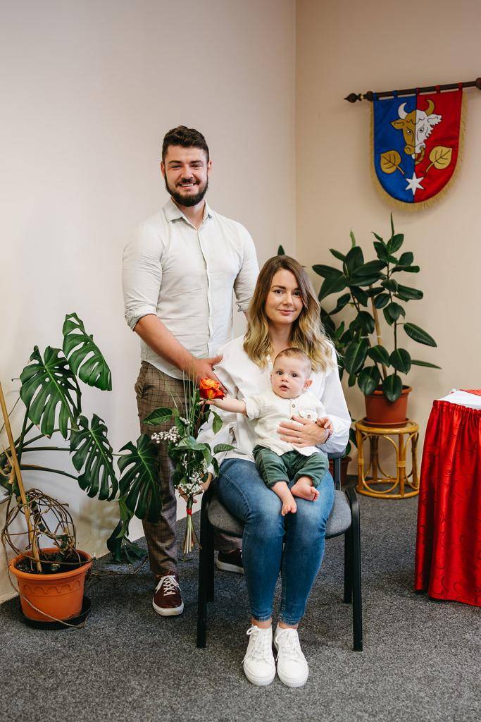 V září 2024 proběhlo přivítání nových občánků do obce, starosta přivítal 4 děti. Přejeme dětem i rodičům zdraví a krásné užívání rodičovských povinností.