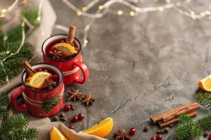 V sobotu 30.11.2024 v 17.00 hodin rozsvítíme vánoční stromek u místní kapličky.  I letos budeme s Českem zpívat koledy. Na trubku nás doprovodí pan Jemelka.  (Nesem Vám noviny, Pásli ovce Valaši, Půjdem spolu do Betlléma,   Jak jsi krásné neviňátko, Štěstí, zdraví, pokoj svatý, Vánoce, Vánoce přicházejí)  Svařené víno a čaj pro všechny.   Hrníček na svařák si vezměte s sebou.  Prodej výrobků dětí MŠ Bezuchov  Těší se na Vás Vaši zastupitelé.