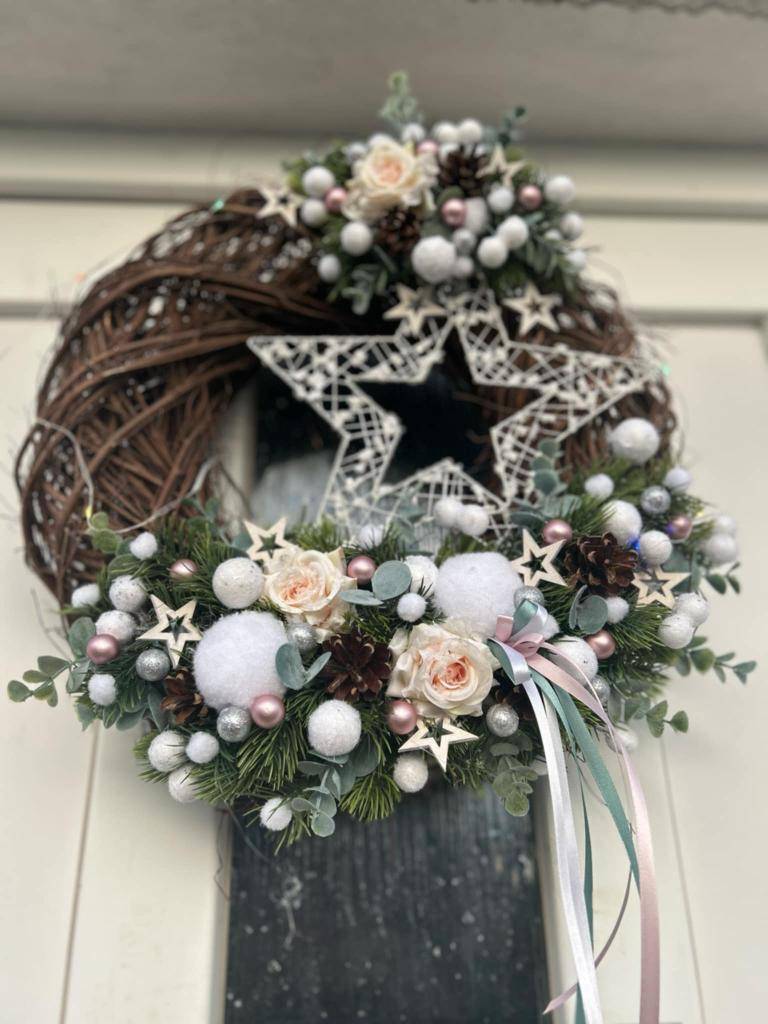 Obec Hrušov se chystá na vánoce