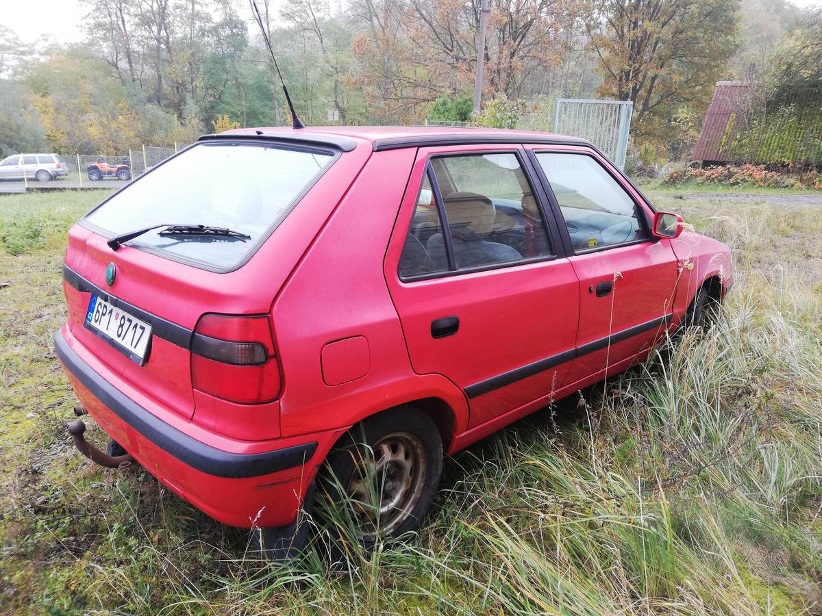 Obec Kovčín oznamuje záměr prodeje osobního automobilu Škoda Felicia, r.v.1999, 190000km, STK do 27.9.2025. Automobil je nabízen k prodeji přednostně občanům obce Kovčín, v případě, že nikdo nebude mít zájem, bude vůz nabídnut ve veřejné inzerci.