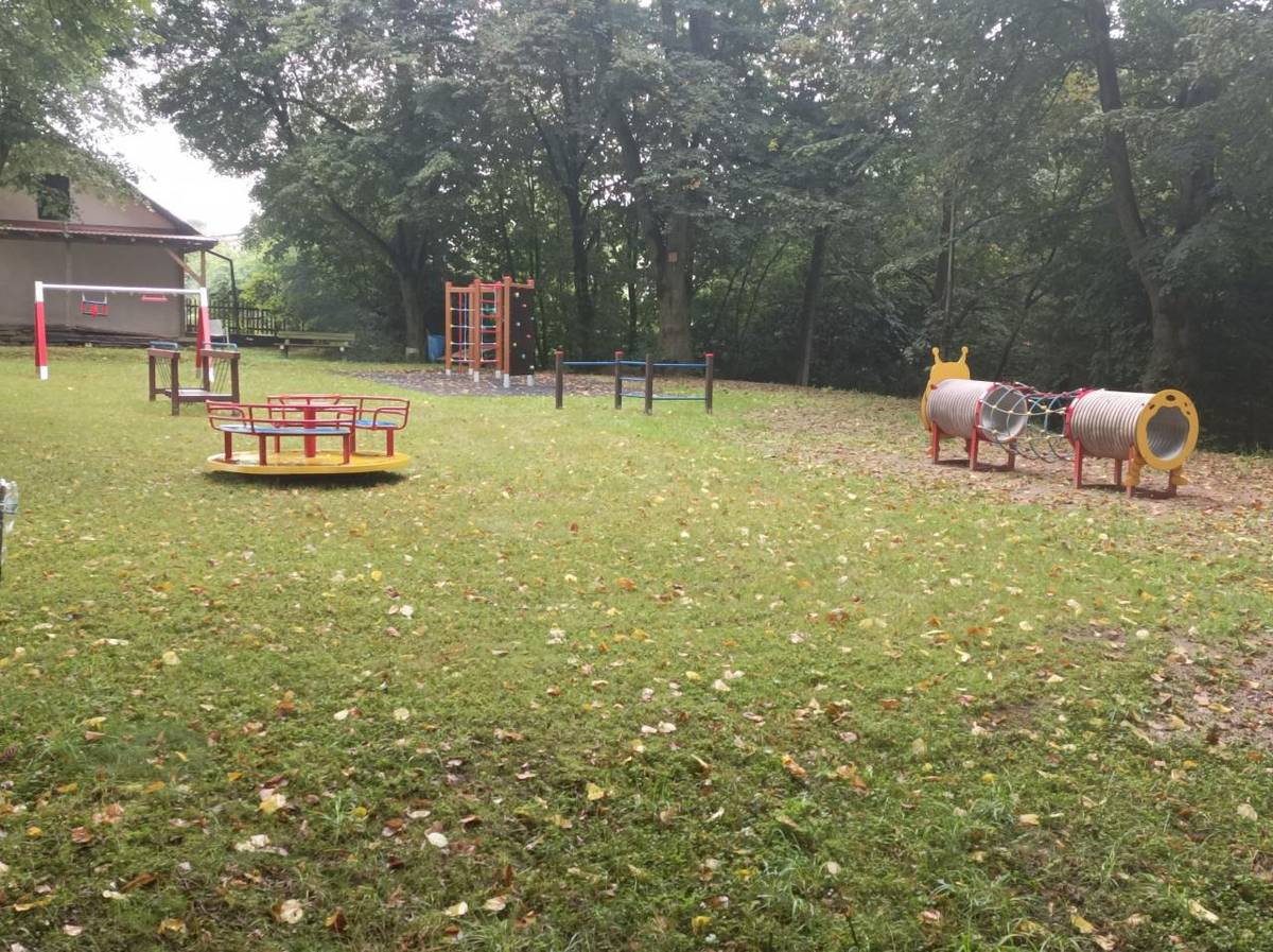 Dětské hřiště u bývalého lihovaru - září 2022