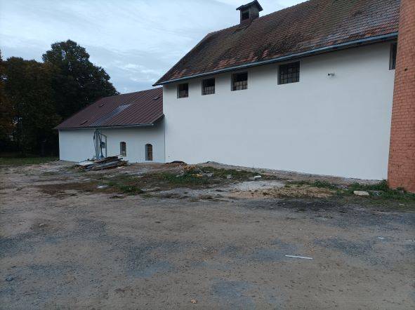 Oprava části fasády a střechy č.p.24 )bývalý Lihovar).