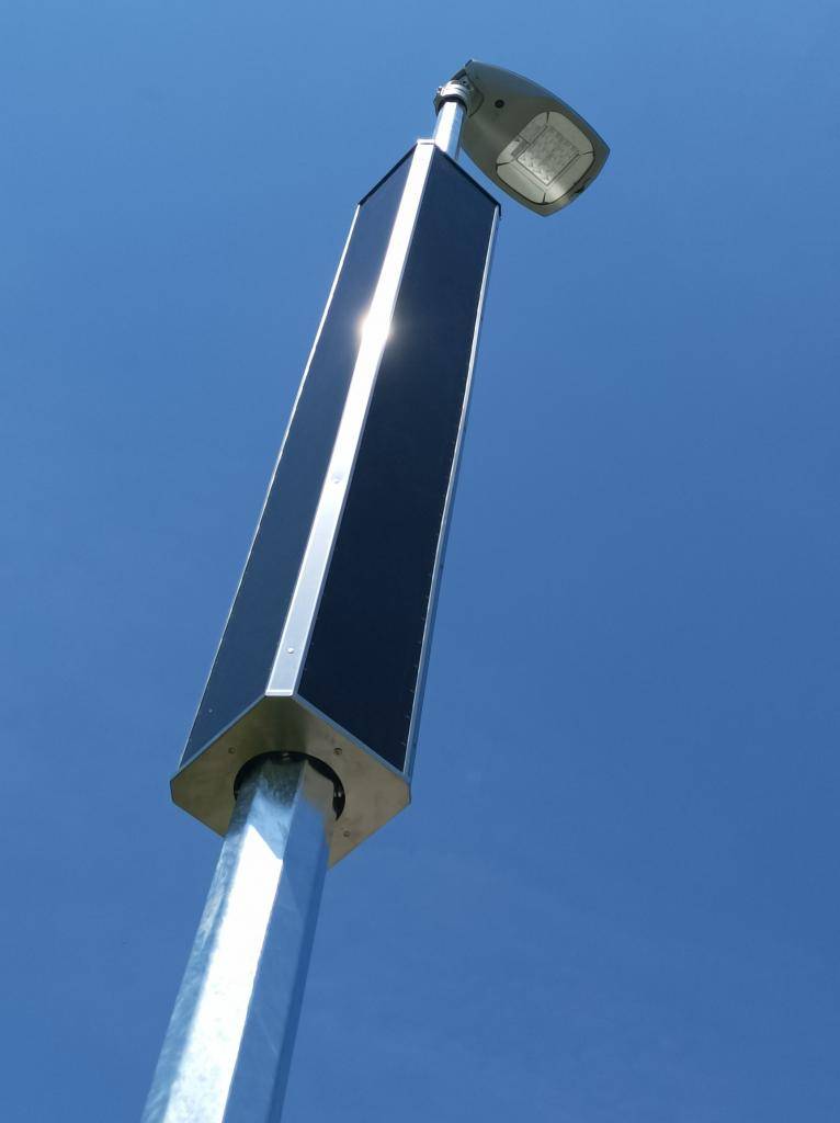 VO - byly nainstalovány 3 ks nových solárních lamp.  1 ks u pana Culka   1 ks na chodníku k nové lokalitě  1 ks po levé straně na výjezdu z obce směrem na Havl. Brod