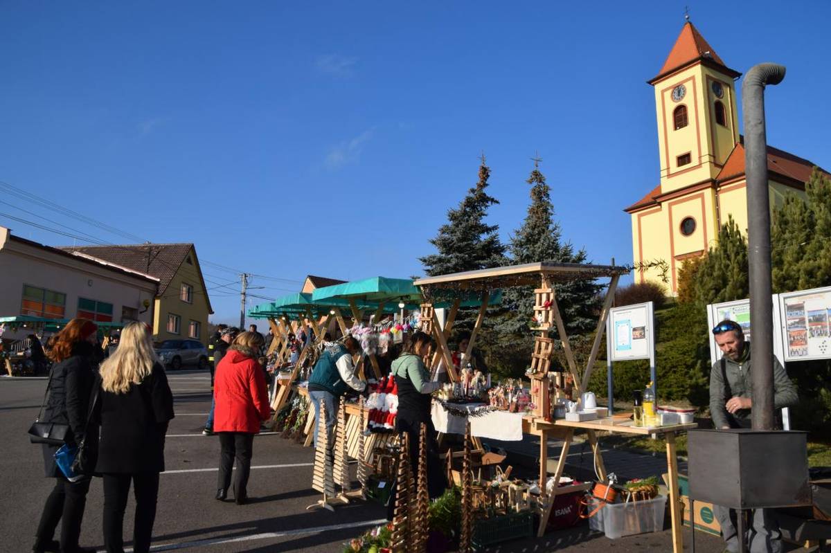 Předvánoční Jarmark Lovčice 2024