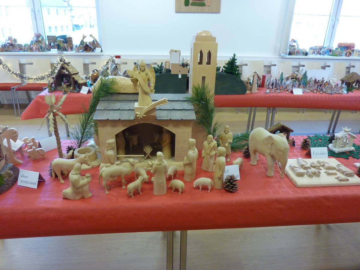 ZO ČZS uspořádala o víkendu výstavu betlémů.Celkem bylo vystaveno 83 betlémů a další vánoční výzdoba od 24 občanů. Výstavu navštívilo 140 obdivovatelů. Děkujeme všem, kteří byli ochotni zapůjčit své exponáty - dřevěné, keramické, papírové, skleněné i perníkové.