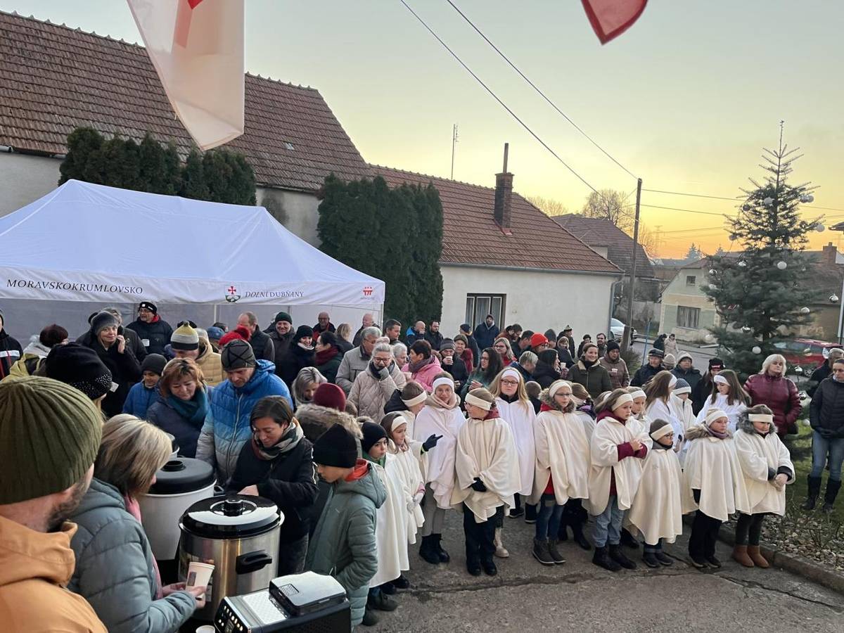 Rozsvěcení vánočního stromu v Dolních Dubňanech.