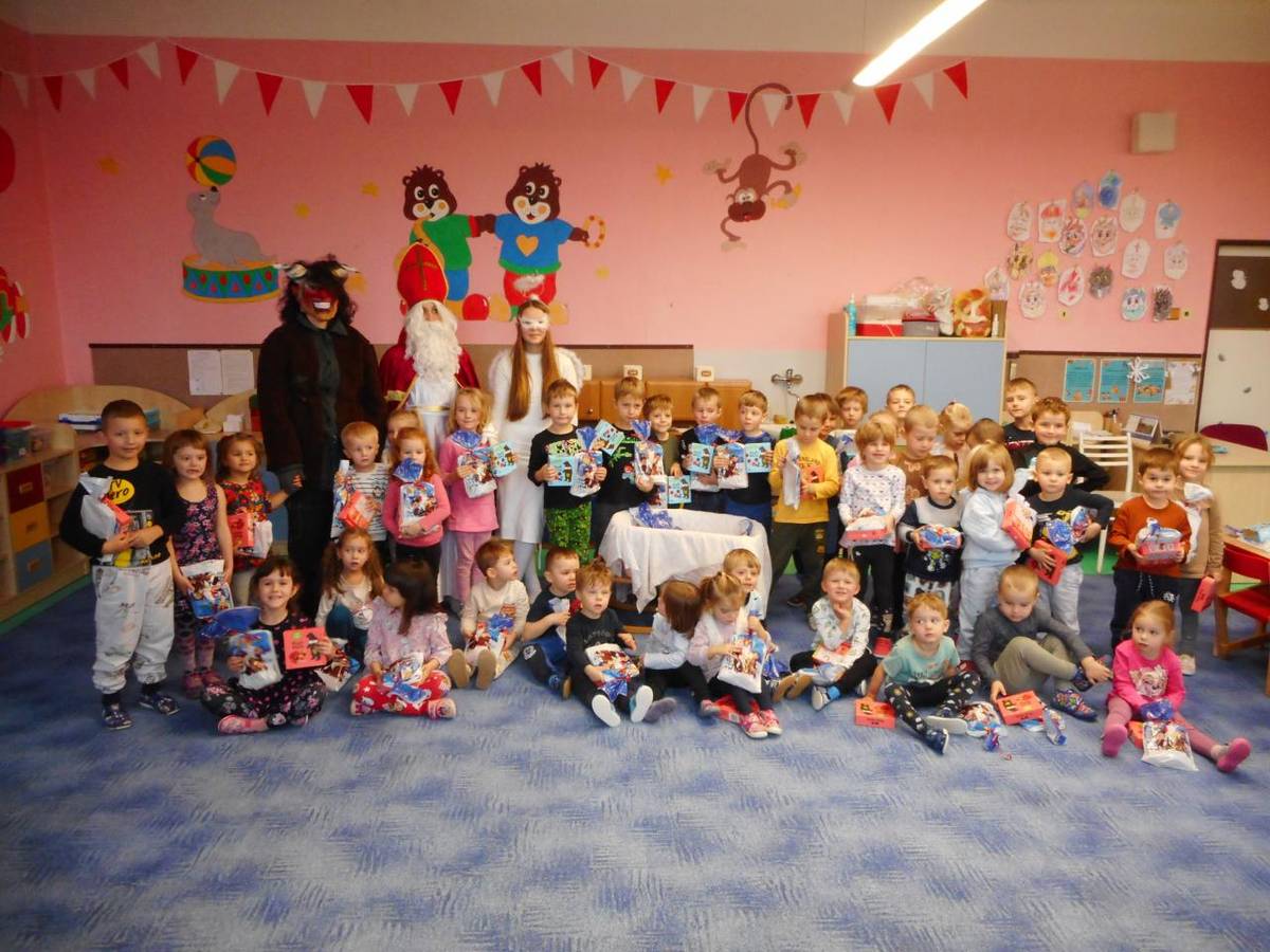 Sluníčka, Včelky a Hvězdičky