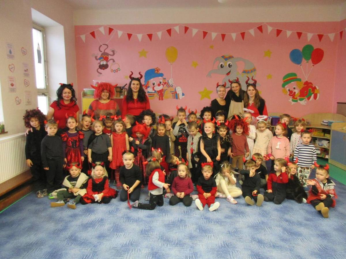 Sluníčka, Včelky a Hvězdičky