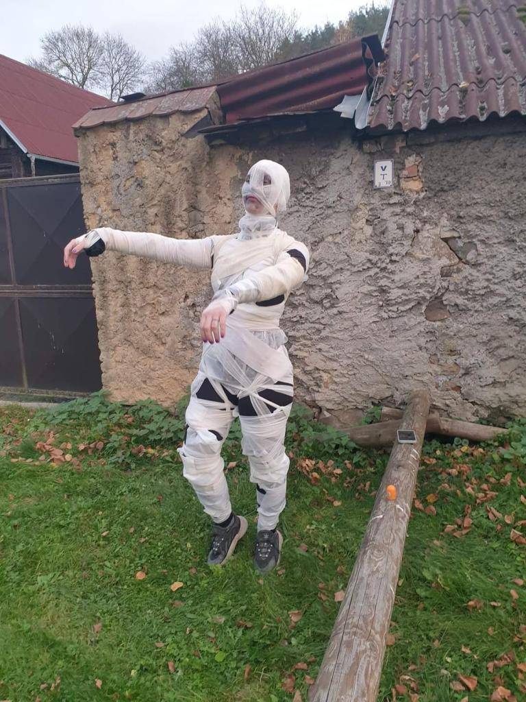 Ateliér a knihovna Vejvanov uspořádali 2.11.2024 Halloween.