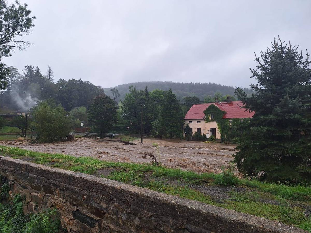 Pomoc pro postižené záplavami - Bělá pod Pradědem