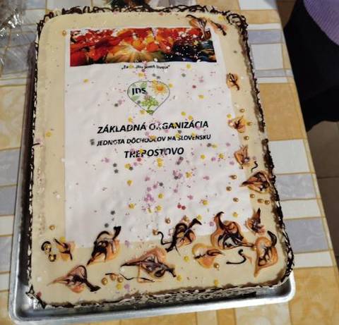 Novovznikutá Jednota dôchodcov Slovenska, ZO Trebostovo, začala svoju tohtoročnú činnosť spoločným stretnutím pri kapustnici. Za účasti okresného predsedu a podpredsedu JDS Martin si prediskutovali spoločné záujmy a možnosti spoločnej práce. Každý člen dostal od okresného predsedu krásne perníkové srdiečko s logom JDS a od prípravného výboru slávnostnú tortu a iné pochutiny.  čítať ďalej