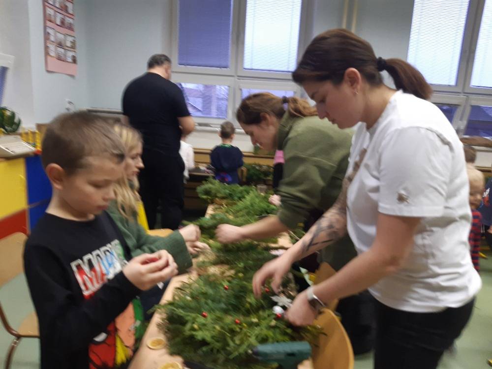 3. 12. 2024 Vánoční tvoření s rodinou - společná akce ZŠ a MŠ Pravčice
