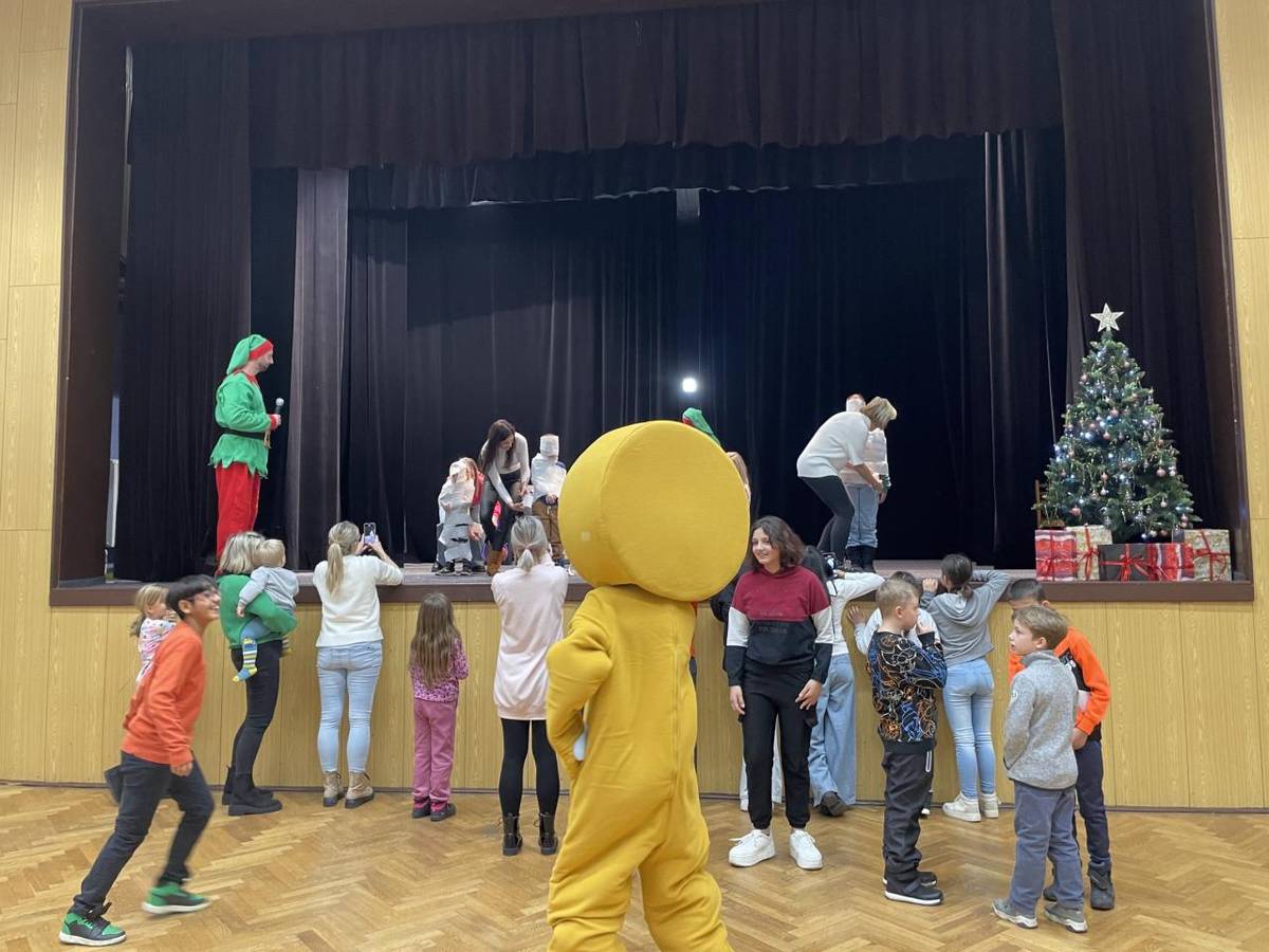 Veselé Vánoce s Perníčkem