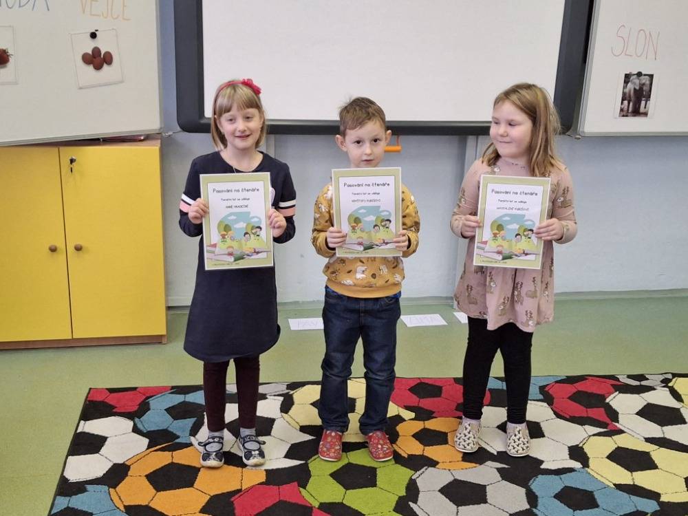 Letošní prvňáci byli dne 22. 1. 2025 pasováni do řad čtenářů.