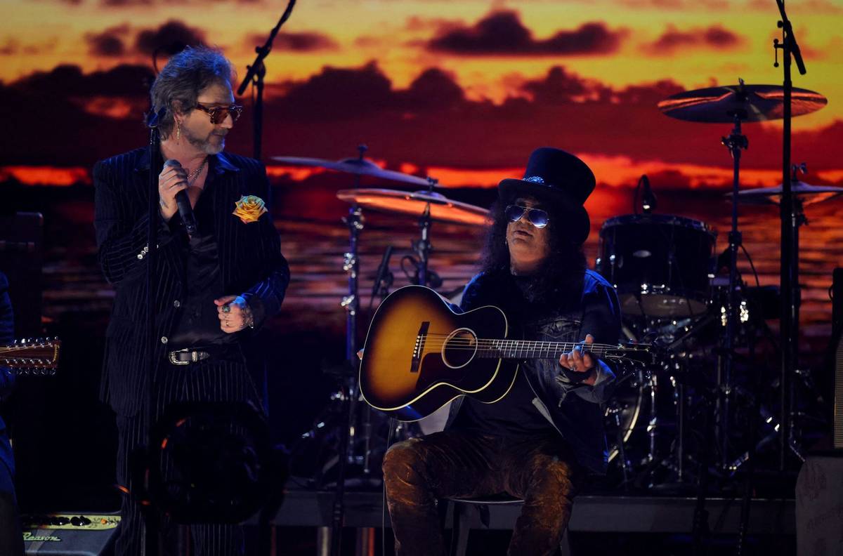 Chris Robinson z kapely The Black Crowes.