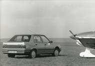 Počátkem 90. let došlo také na nahrazení původních motorů od Simcy motory Peugeot, následně dostala 309 i vstřikování a katalyzátor.