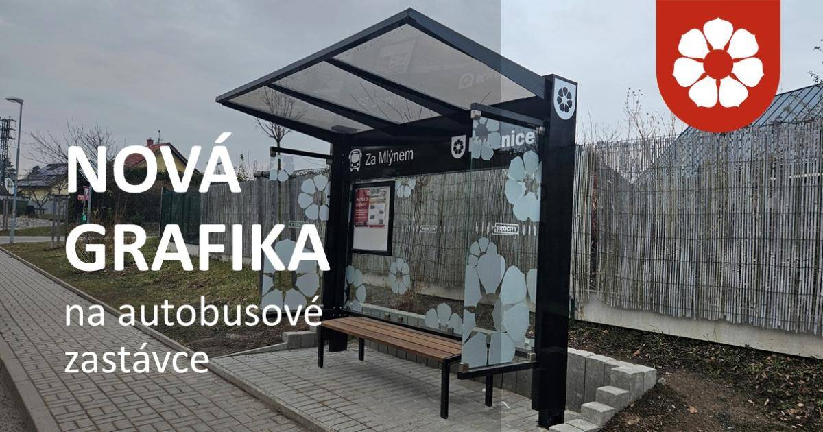 Nové zastávky jsme opatřili nejen názvem zastávky, ale i dekorativními polepy v motivech designového stylu obce.