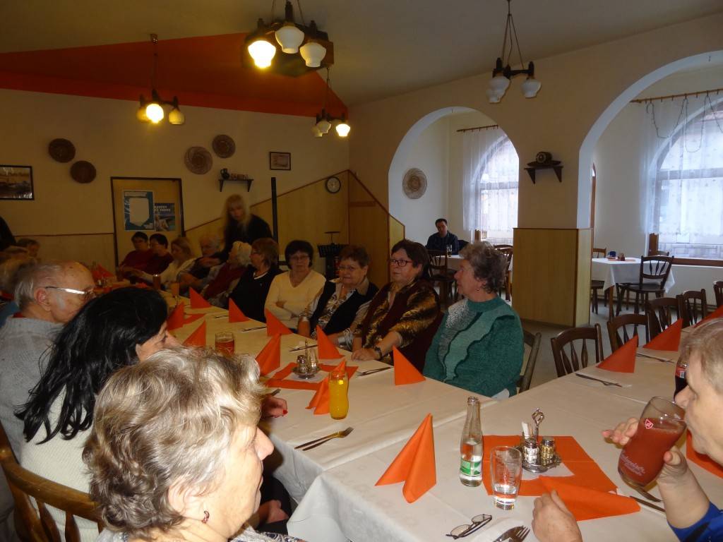 Oslava MDŽ - důchodci Zbraslavice 2018