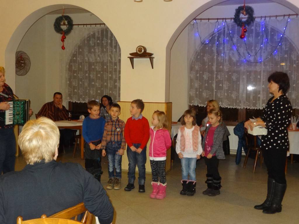 Vánoční posezení důchodci 2017 foto