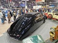 Tato konkrétní tatrovka byla určena pro firmu Polický-Popper, která vznikla fúzí dvou úspěšných podniků ve 30. letech.