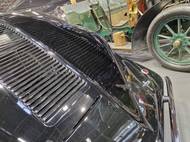 O devět let později ji pak koupil sběratel z Prahy, který nechal tatrovku zrenovovat. Práce trvaly deset let.