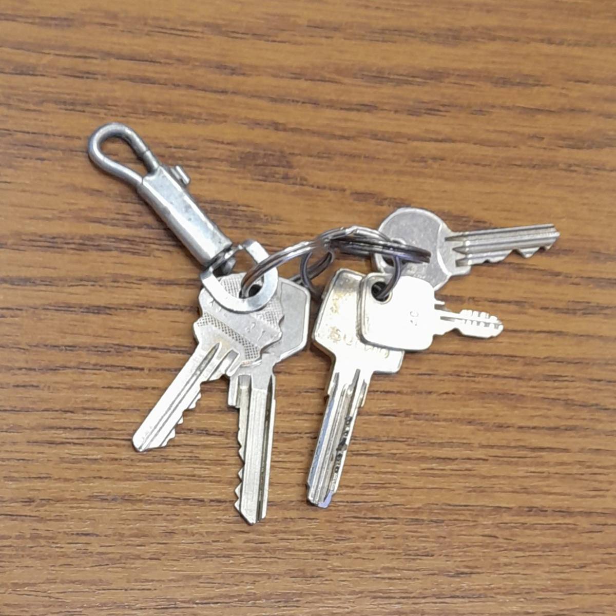 V Padochově za zvoničkou byl nalezen svazek klíčů K vyzvednutí na sekretariátě městského úřadu, telefon 546 418 411.