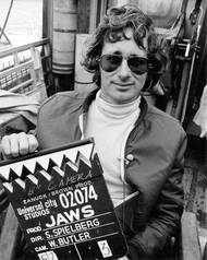 Navzdory obtížím se film stal díky intenzivní marketingové kampani a pozitivním ohlasům diváků nejvýdělečnějším filmem své doby.