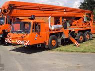 Snížená kabina se stala také základem pro jeřáby.