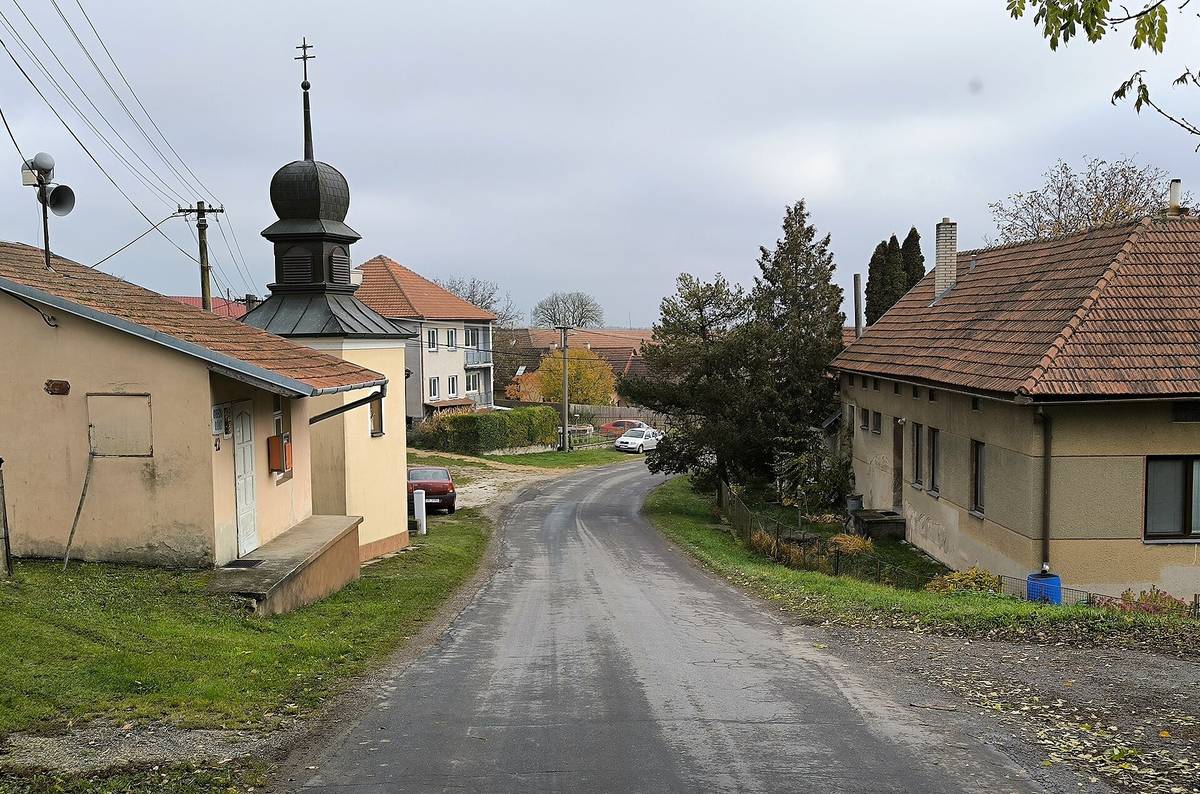 Vážení občané, pokud chcete získávat informace od Obecního úřadu obce Milešín,  starosta obce Doležal