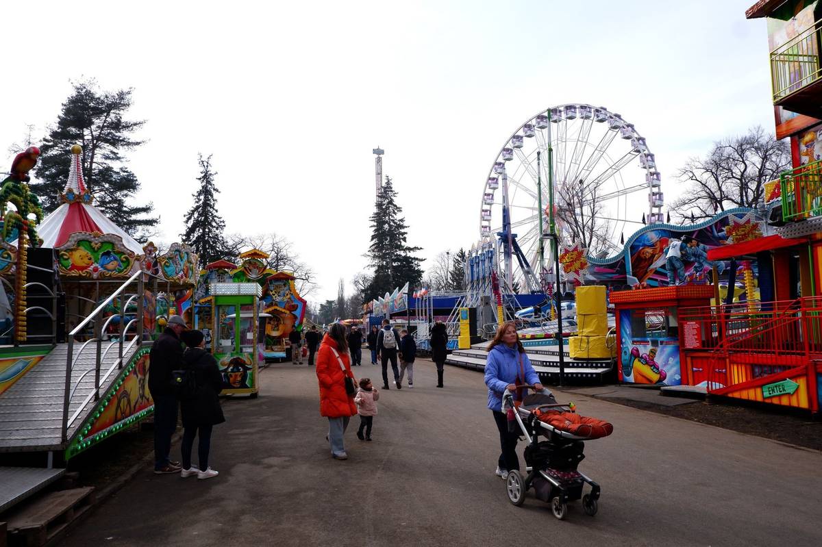 V sobotu 22. února se na pražském výstavišti opět rozjely horské dráhy a vyhlídková kola.