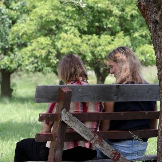 Tým sociálních pracovníků organizace Péče o duševní zdraví nabízí bezplatnou podporu lidem starším 16 let s vážným duševním onemocněním. Pomáháme s každodenními situacemi, zapojením do společnosti a podporujeme také rodiny našich klientů. Kontaktujte nás pro více informací.   https://www.youtube.com/watch?v=TBxuXTVHCqE