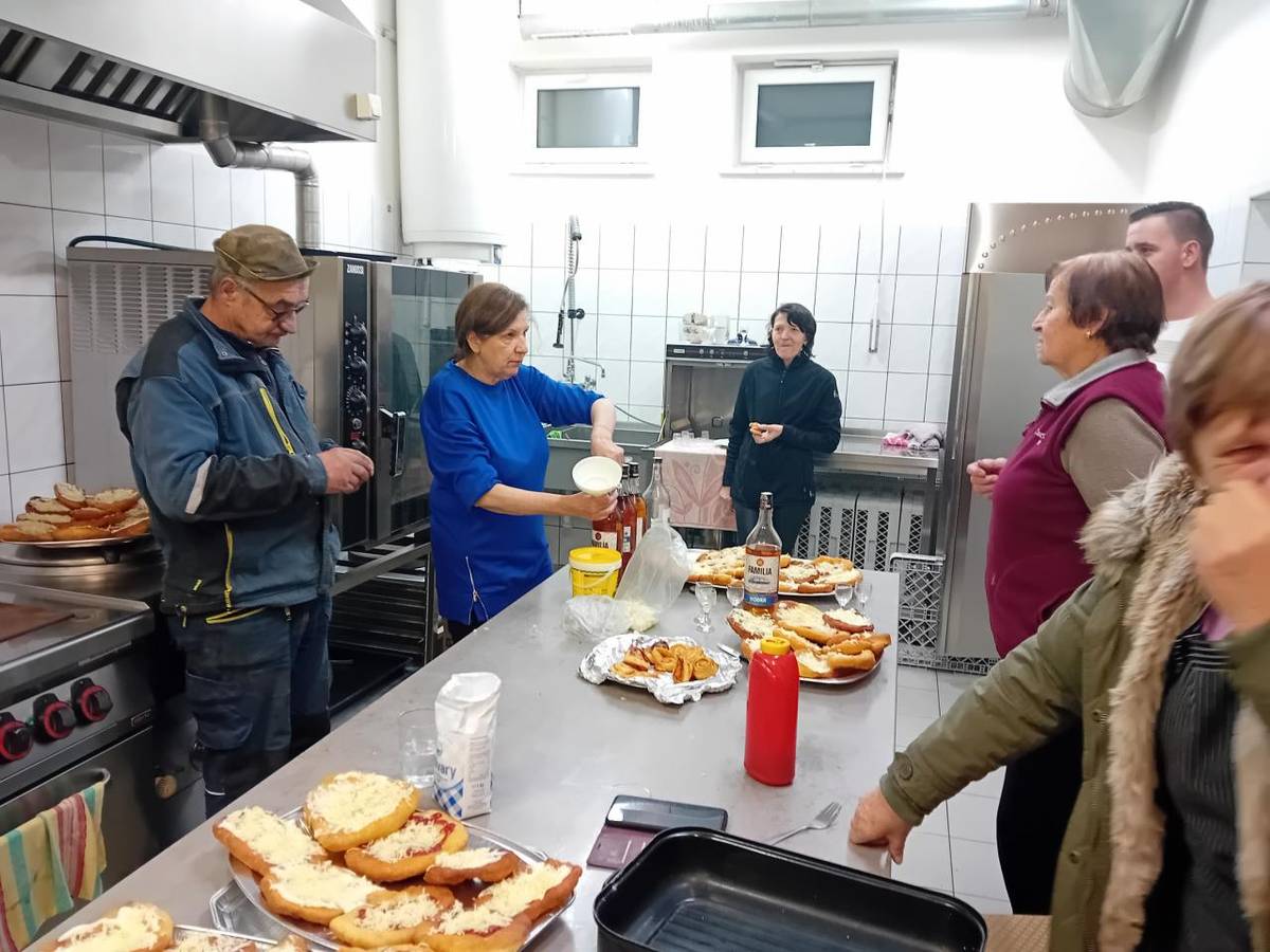 Obecné páračky, pochovávanie basy a karneval 2024