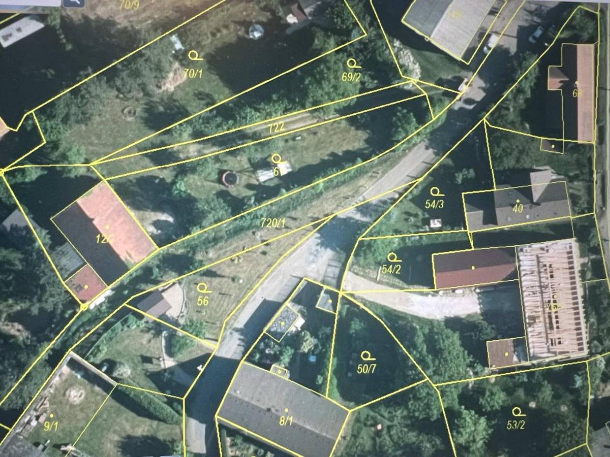 Vážení občané,  Ve dnech 10.3. - 14.3.  bude cesta do dolní části obce přístupná pouze po místní komunikaci od hlavní silnice naproti kapličce.  Děkujeme za pochopení.