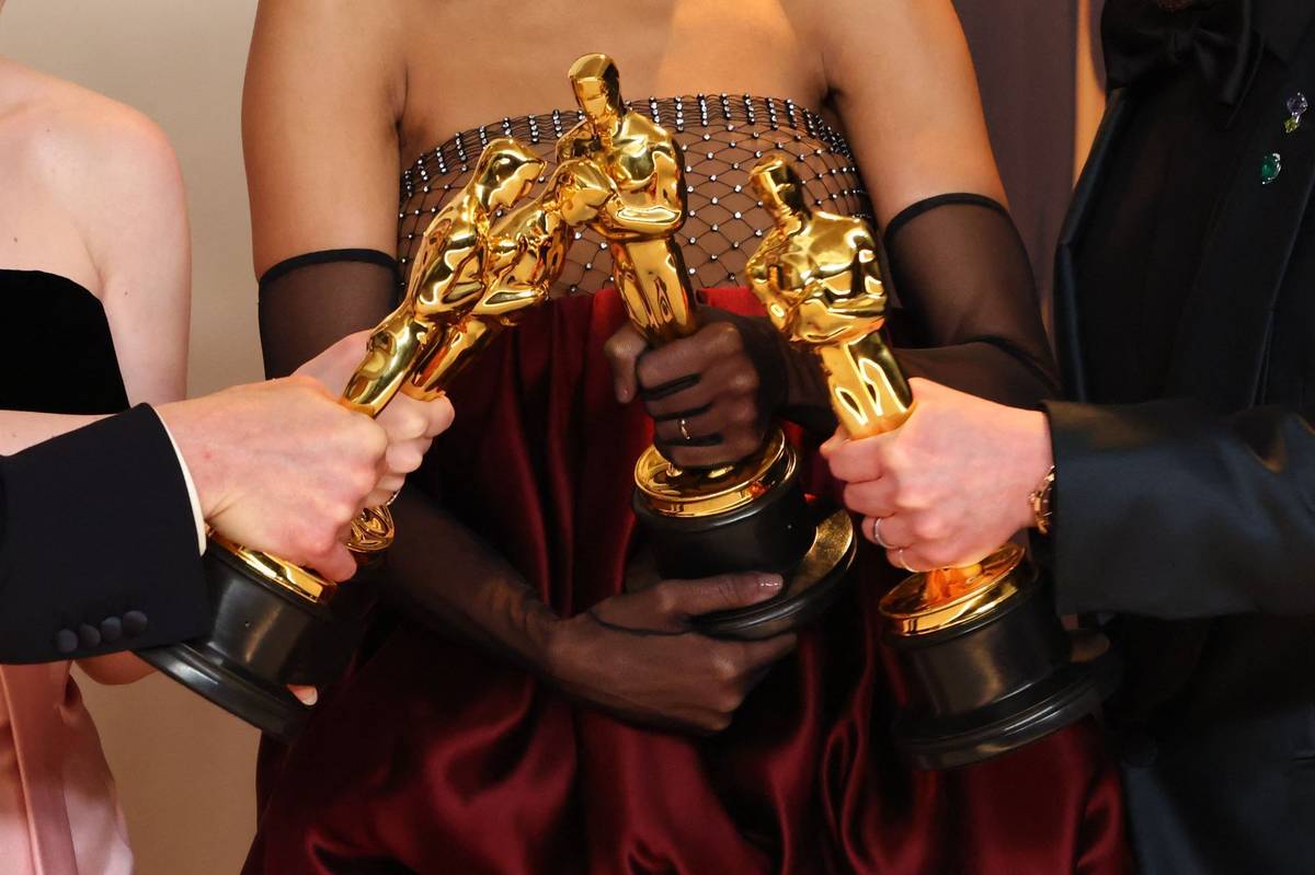 "Herecké" Oscary si odnesli Mikey Madison (nejlepší herečka- Anora), Adrien Brody (nejlepší herec - Brutalista), Zoe Saldana (nejlepší herečka ve vedlejší roli - Emilia Perez) a Kieran Culkin (nejlepší herec ve vedlejší roli - Opravdová bolest).