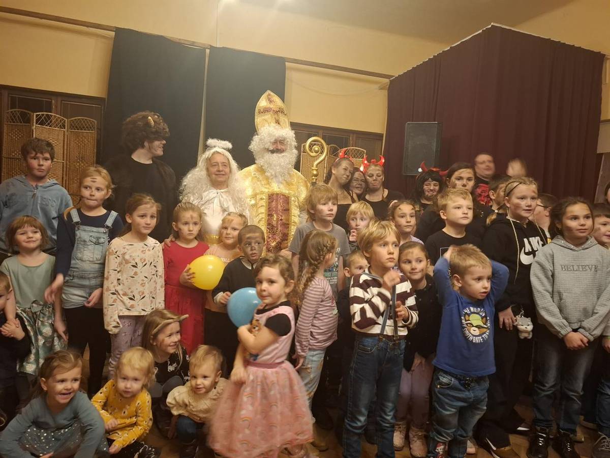 I letos přišli na "kontrolu" svatý Mikuláš, andělé a čerti.