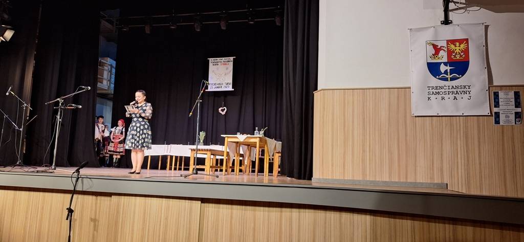 Obec Trenčianska Turná a Trenčianske folklórne združenie STODOLA, organizovali Zimný festival trenčianskych folklórnych skupín, ktorý sa uskutočnil v sobotu 25.januára 2025 v kultúrnom dome v Trenčianskej Turnej.
