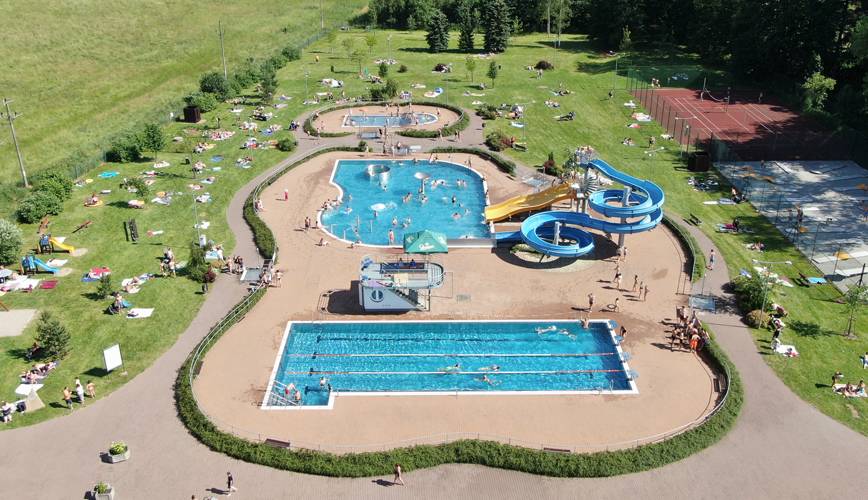 Město Meziměstí hledá brigádníky na letní sezónu 2025 pro práci na městském koupališti v Meziměstí.