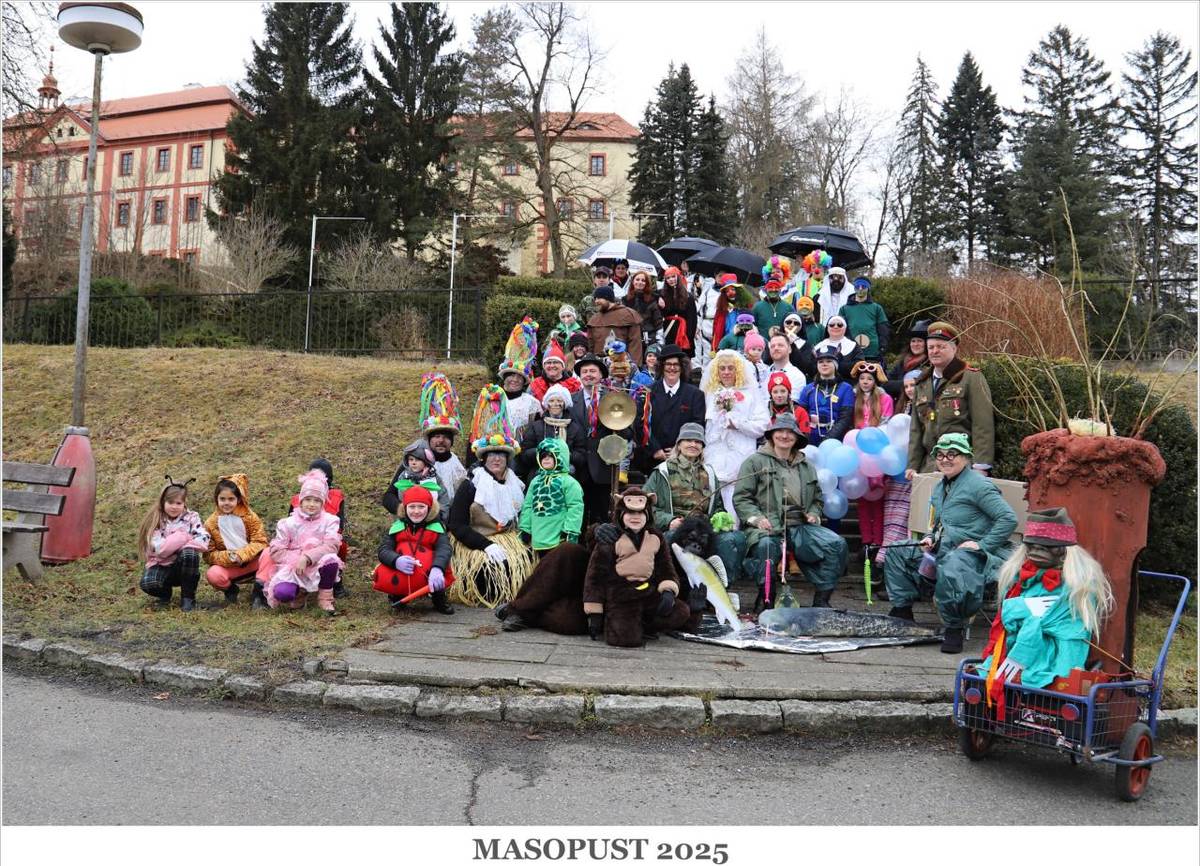 Průvod masek městem