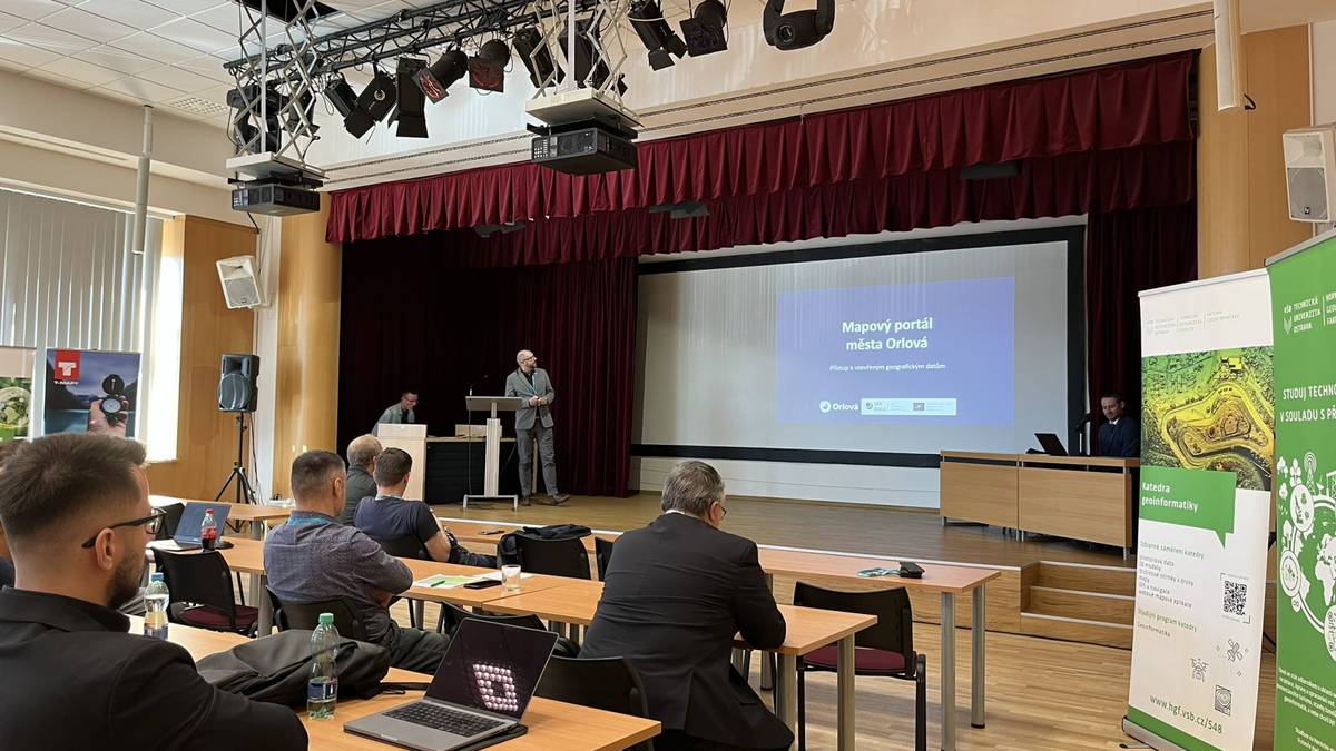 Město Orlová se zúčastnilo konference GIS Ostrava 2025. Orlovský specialista geografického informačního systému přiblížil projekt Mapového portálu města Orlové a popsal, jak se město vydalo nelehkou cestou open source technologií a vlastní tvorbou tohoto portálu. „Na finálním zdrojovém kódu pracujeme již přes rok a věříme, že v...