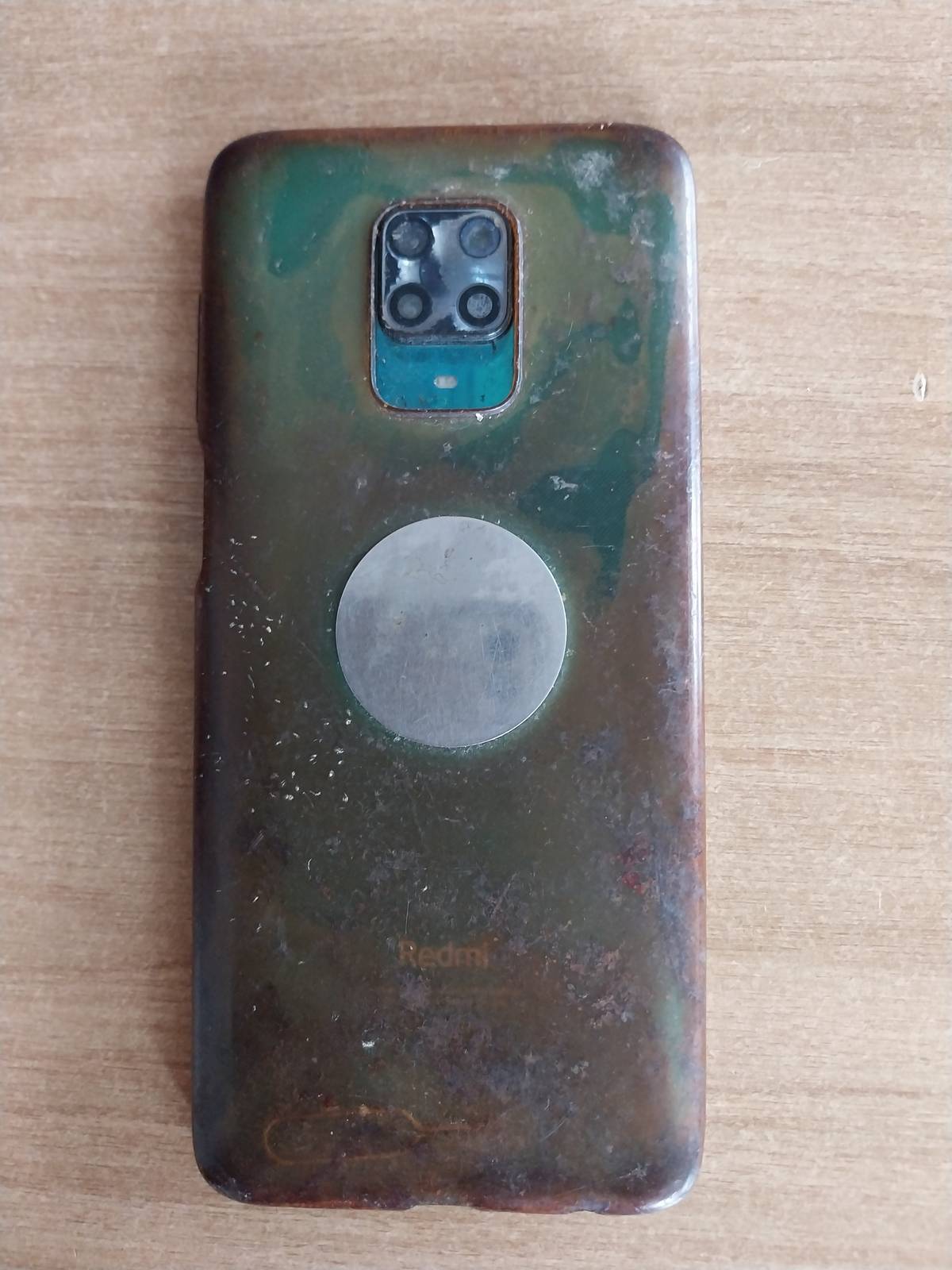 Našiel sa mobilný telefón smerom na Vrchovú. Nachádza sa na obecnom úrade