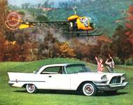 Nepříliš kvalitní celostranová reklama Chrysleru 300C zobrazuje kupé famózního ročníku 1957 v odstínu Cloud White