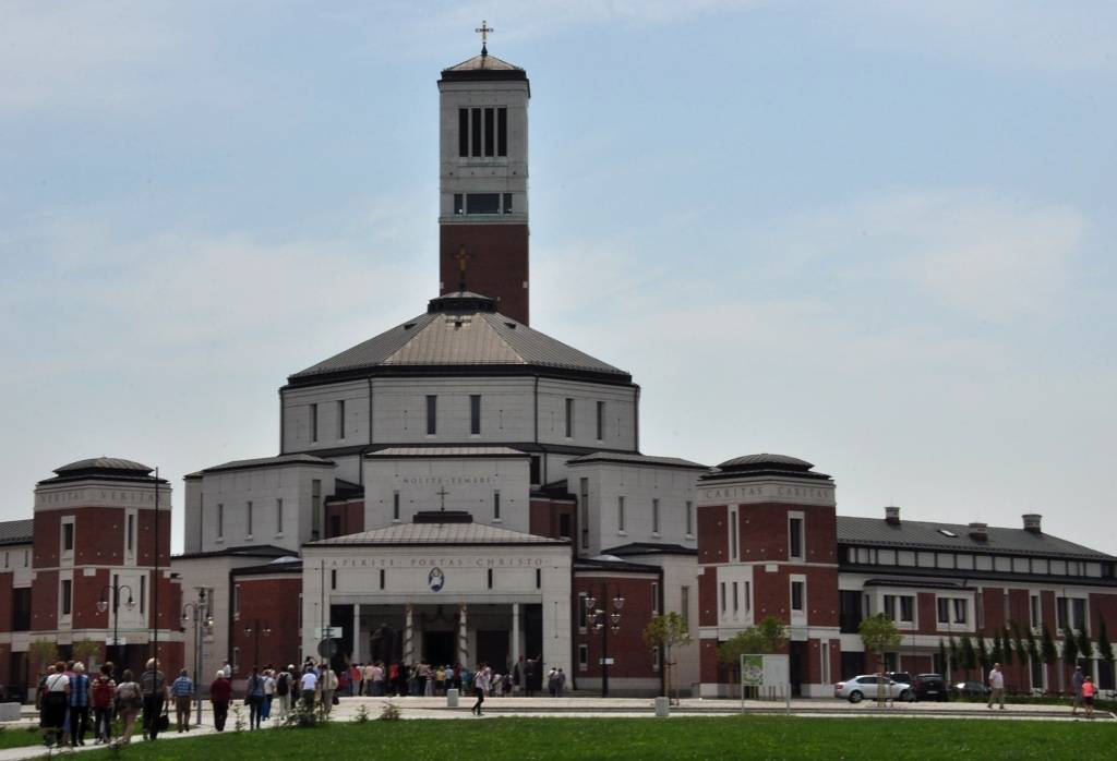 Jednota dôchodcov vo Valaskej Dubovej organizuje  pútnický zájazd do  Sanktuária Božieho Milosrdenstva v Krakove  dňa 1.mája 2025