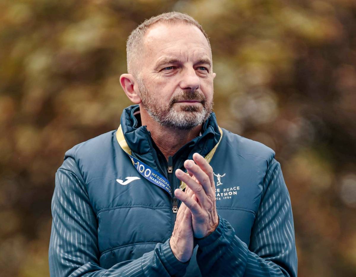 Ján Sudzina, riaditeľ Kreatívneho inštitútu Trenčín, ktorý realizuje projekt Európske hlavné mesto kultúry Trenčín 2026, ku koncu marca zo zdravotných dôvodov odstupuje z funkcie. Proces prípravy a realizácie projektu však pokračuje podľa plánu a nie je nijako ohrozený. „Projekt Trenčín 2026 je v dobrých rukách a má pevné základy. Verím, že tím bude aj naďalej pracovať s plným [...]Čítať viac...