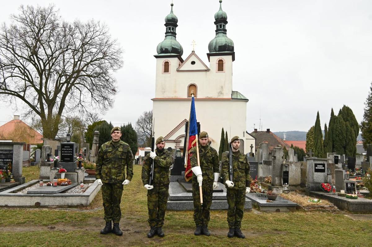 Pietní akt u hrobu brigádního generála Josefa Ereta dne 14.3.2025