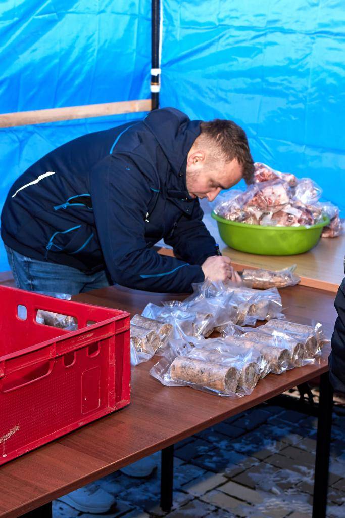 Fašiangový sprievod masiek a bohatý kultúrny program.