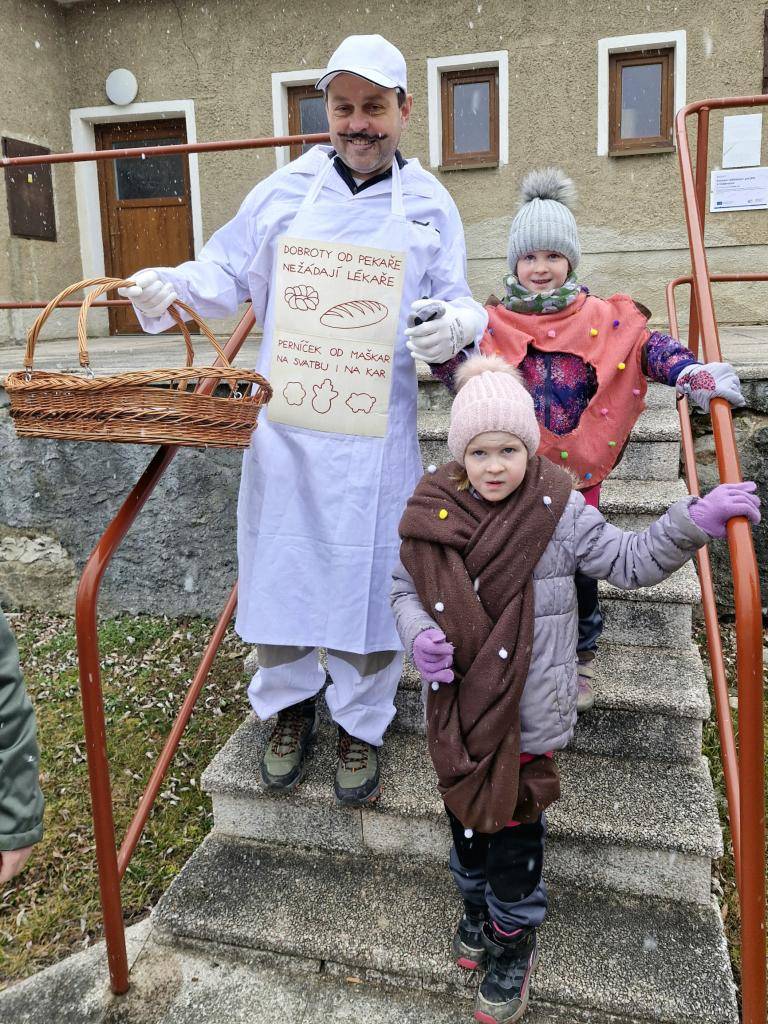 I v letošním roce prošel obcemi Skopytce, Dlouhá Lhota, Chabrovice a Krátošice masopustní průvod.