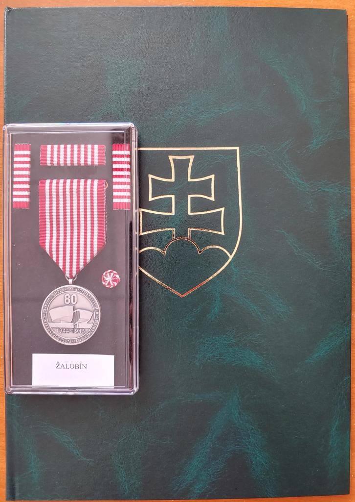 Ministerstvo obrany SR a Múzeum Slovenského národného povstania 18. marca 2025 slávnostne udeľovalo pamätné medaily mestám a obciam vypáleným počas druhej svetovej vojny.