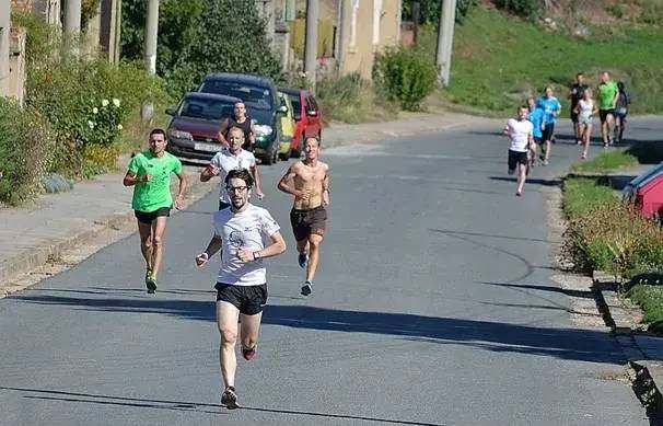 Dne 29. 8. 2015 se ve Stradonicích konal 5. ročník závodu "Stradonický šampión". Závod opět organizoval Ondřej Čadek a parta nadšenců kolem něj.