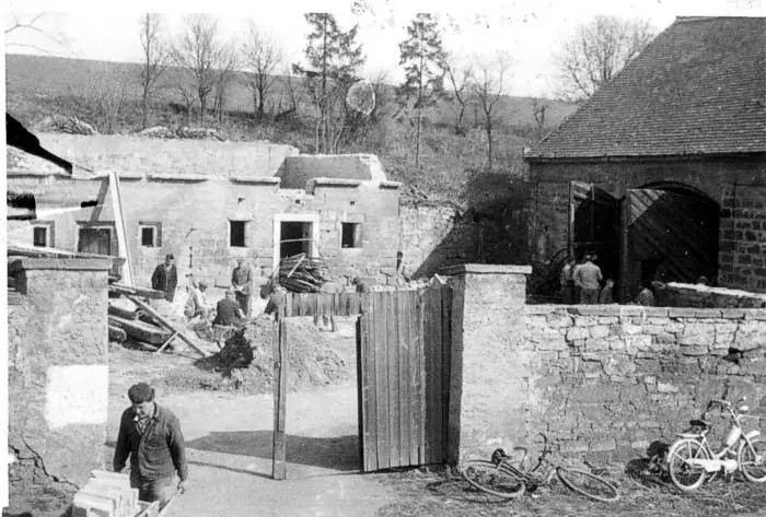V šedesátých letech byla v akci "Z" postavena autobusová čekárna.