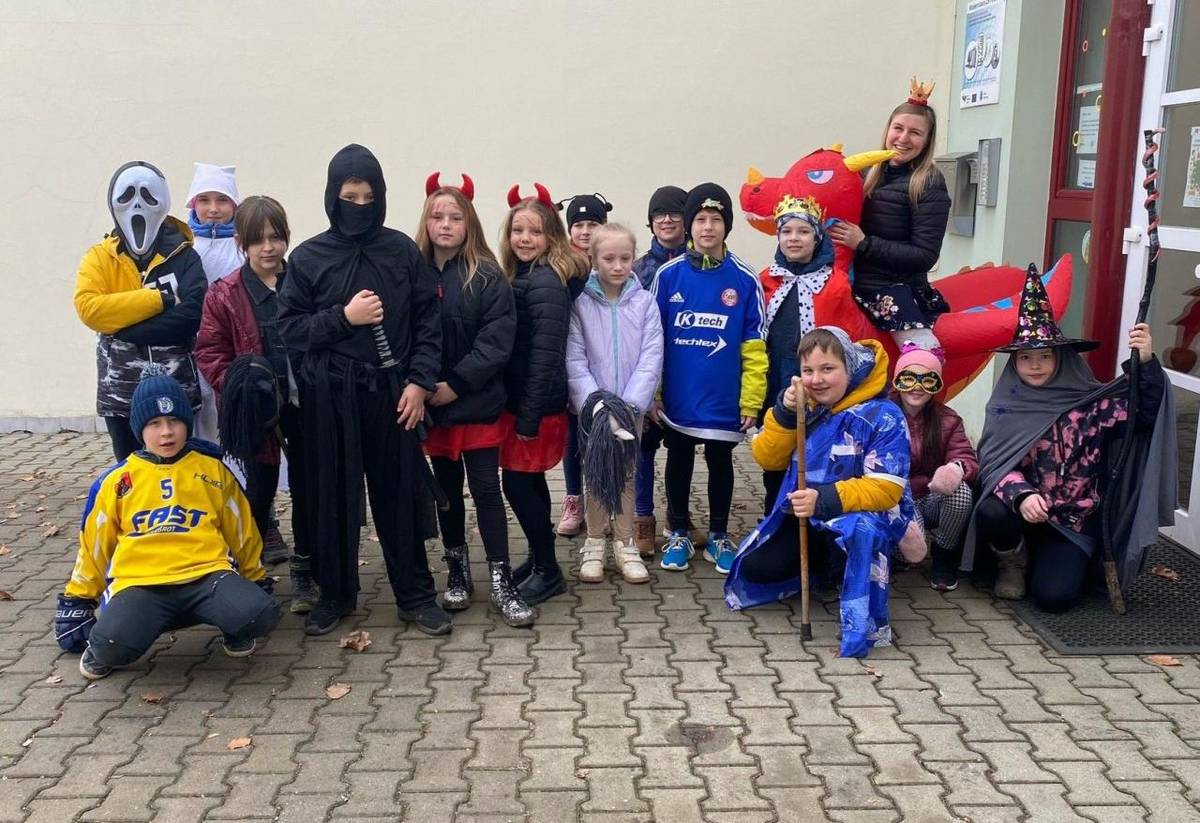 Ve středu 26. 2. jsem uskutečnili masopustní průvod...